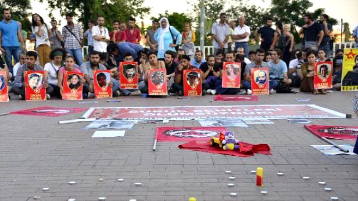 Antalya\'da Suruç Protestosu