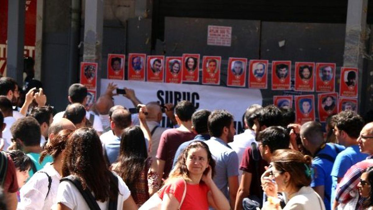Çadır Kurmak İsteyen Hdp\'li Grupla Polis Arasında Gerginlik