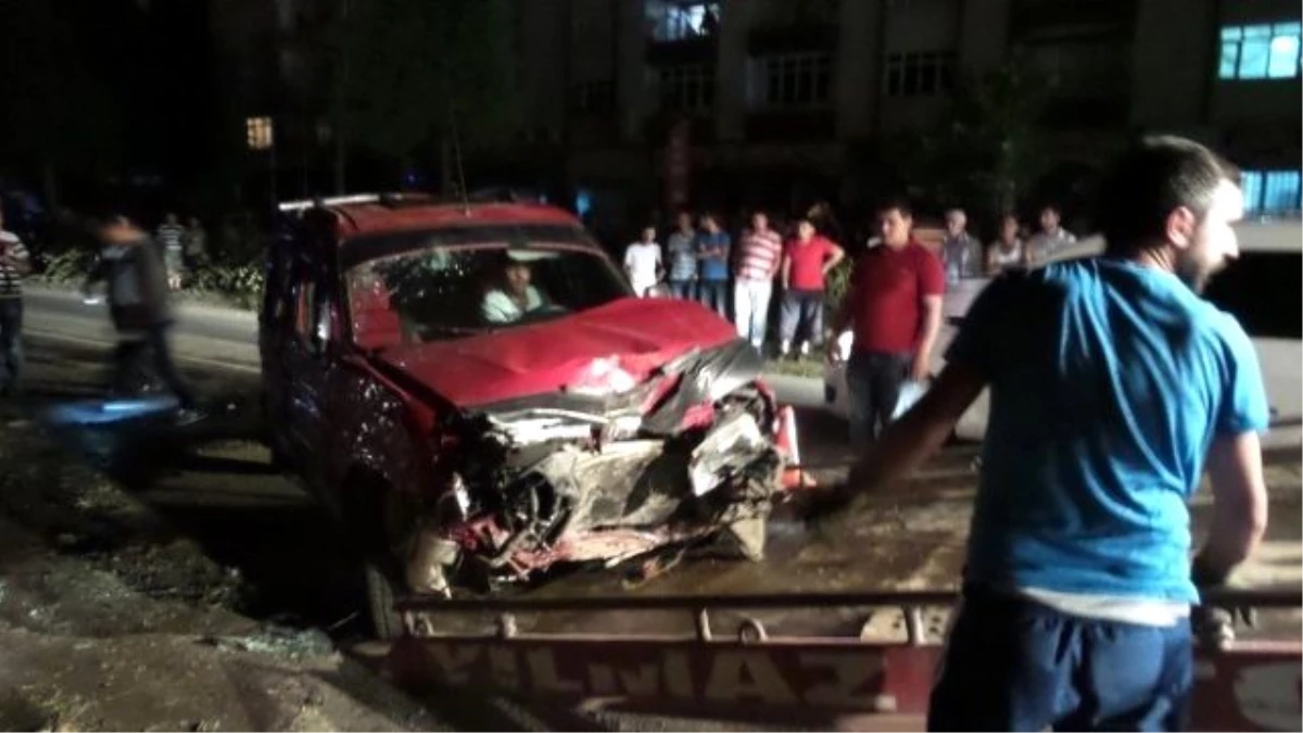 Çarşamba\'da Trafik Kazası: 10 Yaralı