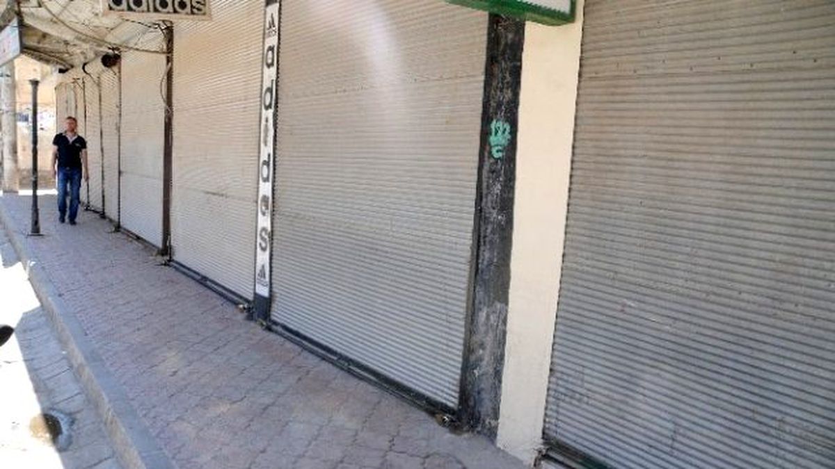 Cizre\'de Esnaf Suruç Saldırısına Kepenk Açmayarak Tepki Gösterdi