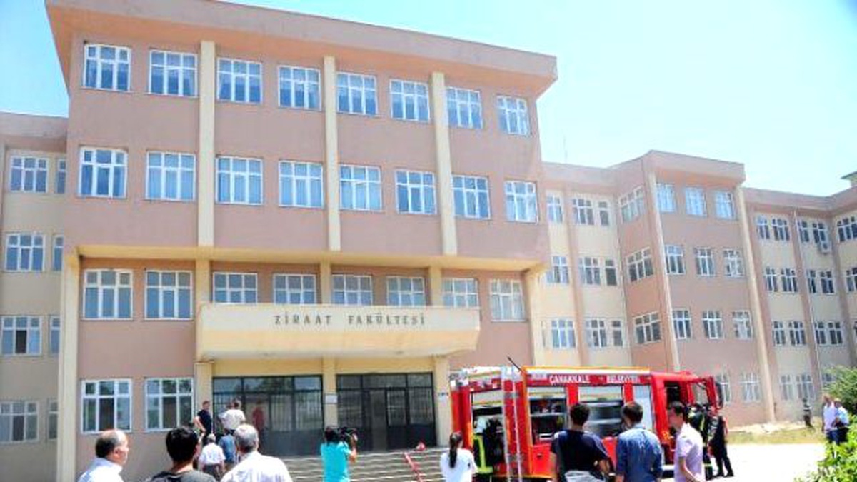 Çomü Ziraat Fakültesi\'nde Korkutan Yangın