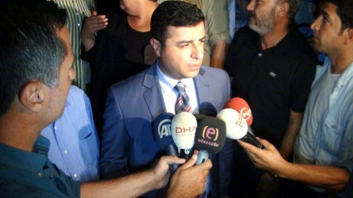 Demirtaş\'tan Yaralılara Ziyaret