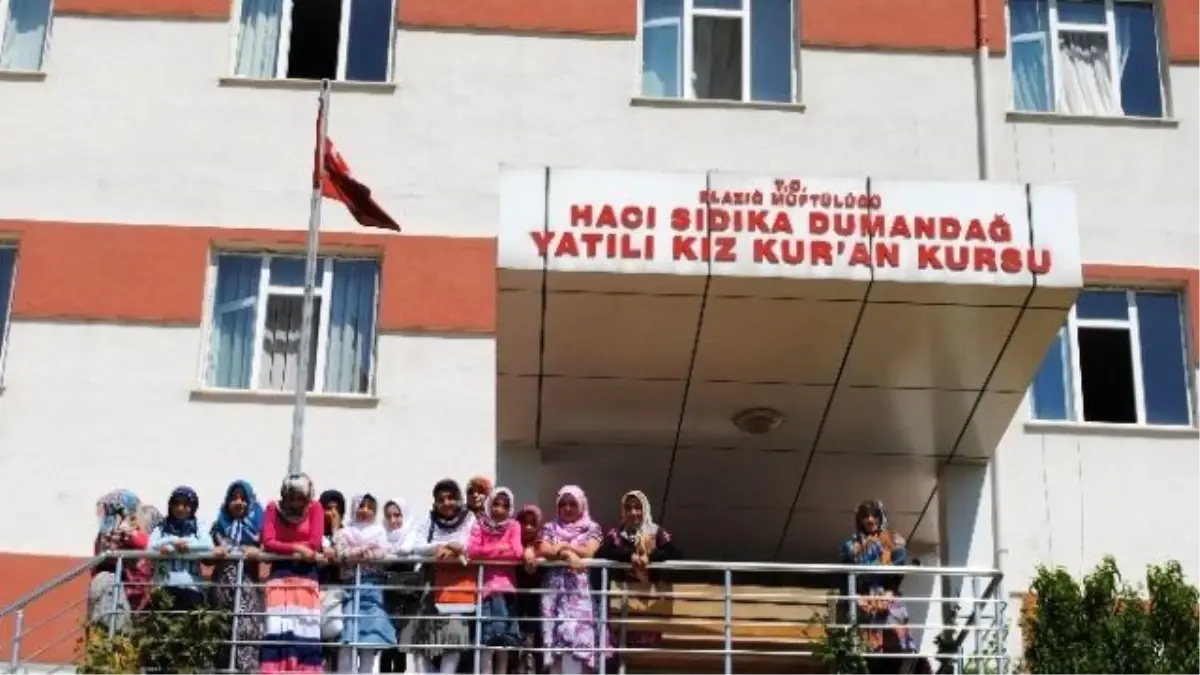 Elazığ Müftülüğü'nden Taşımalı Eğitim
