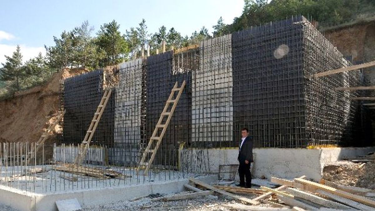 Gümüşhane\'de Yeni Su Depolarının Yapımı Devam Ediyor