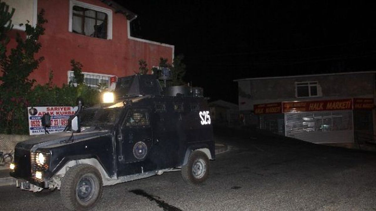 İstanbul\'da Polise Pompalı Tüfek Saldırısı