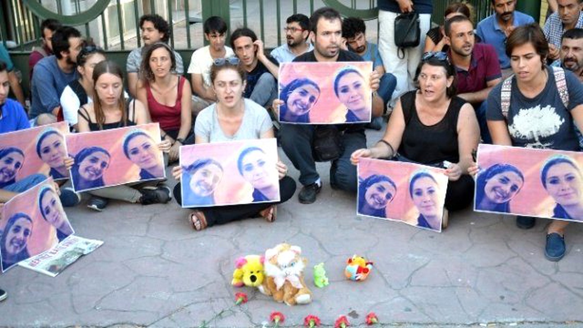 Koü Öğrencileri, Suruç\'taki Patlamada Hayatını Kaybedenleri Andılar