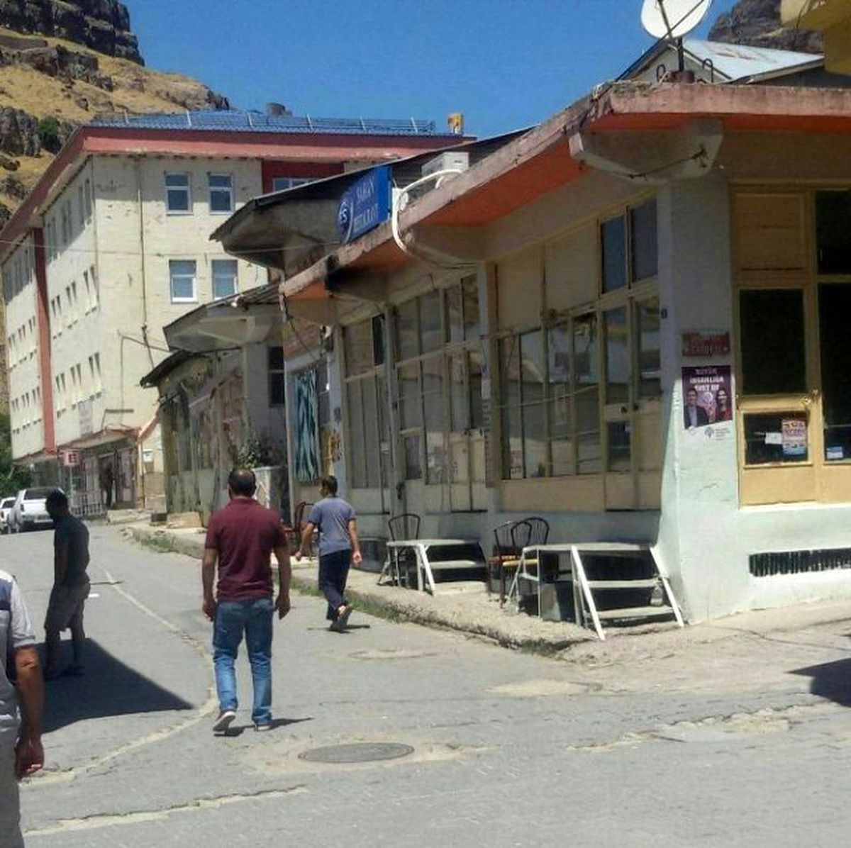Mazgirt\'de Esnaf Kepenk Kapattı