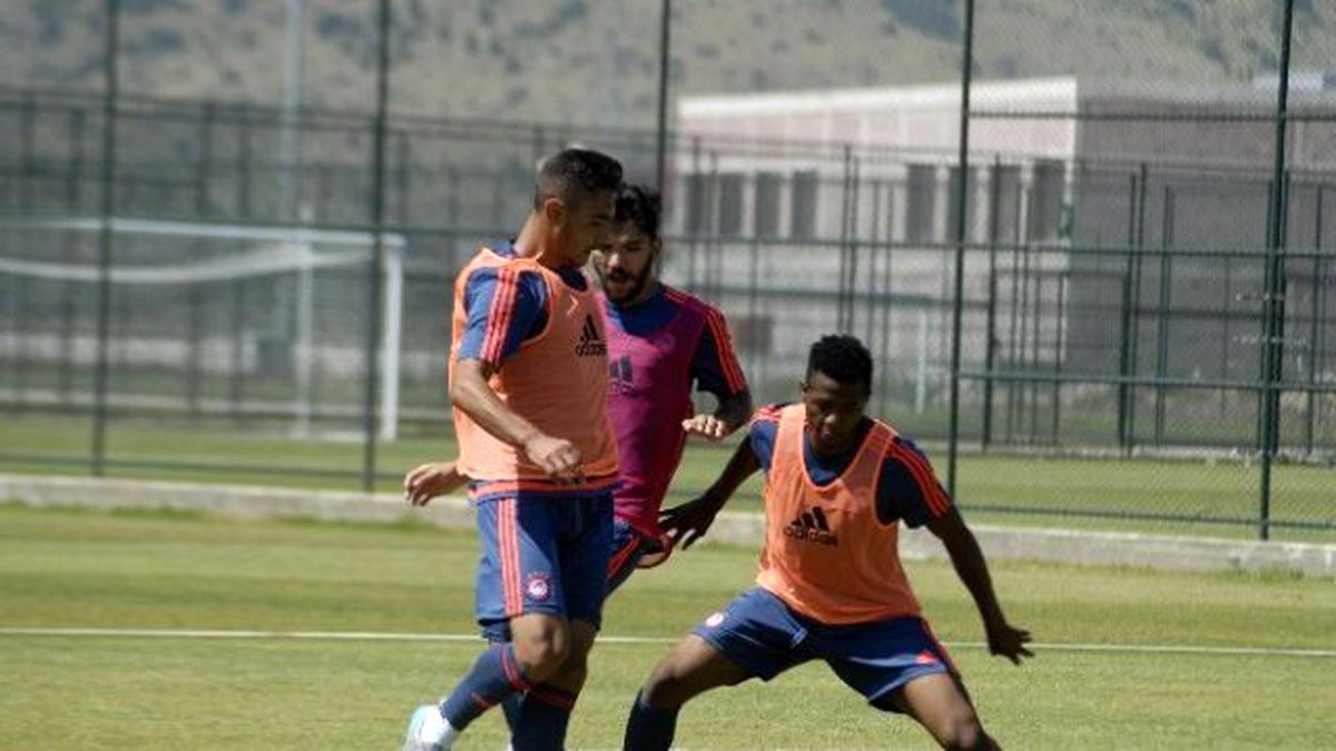 Olympıakos, Fenerbahçe Maçı Hazırlıklarına Devam Etti