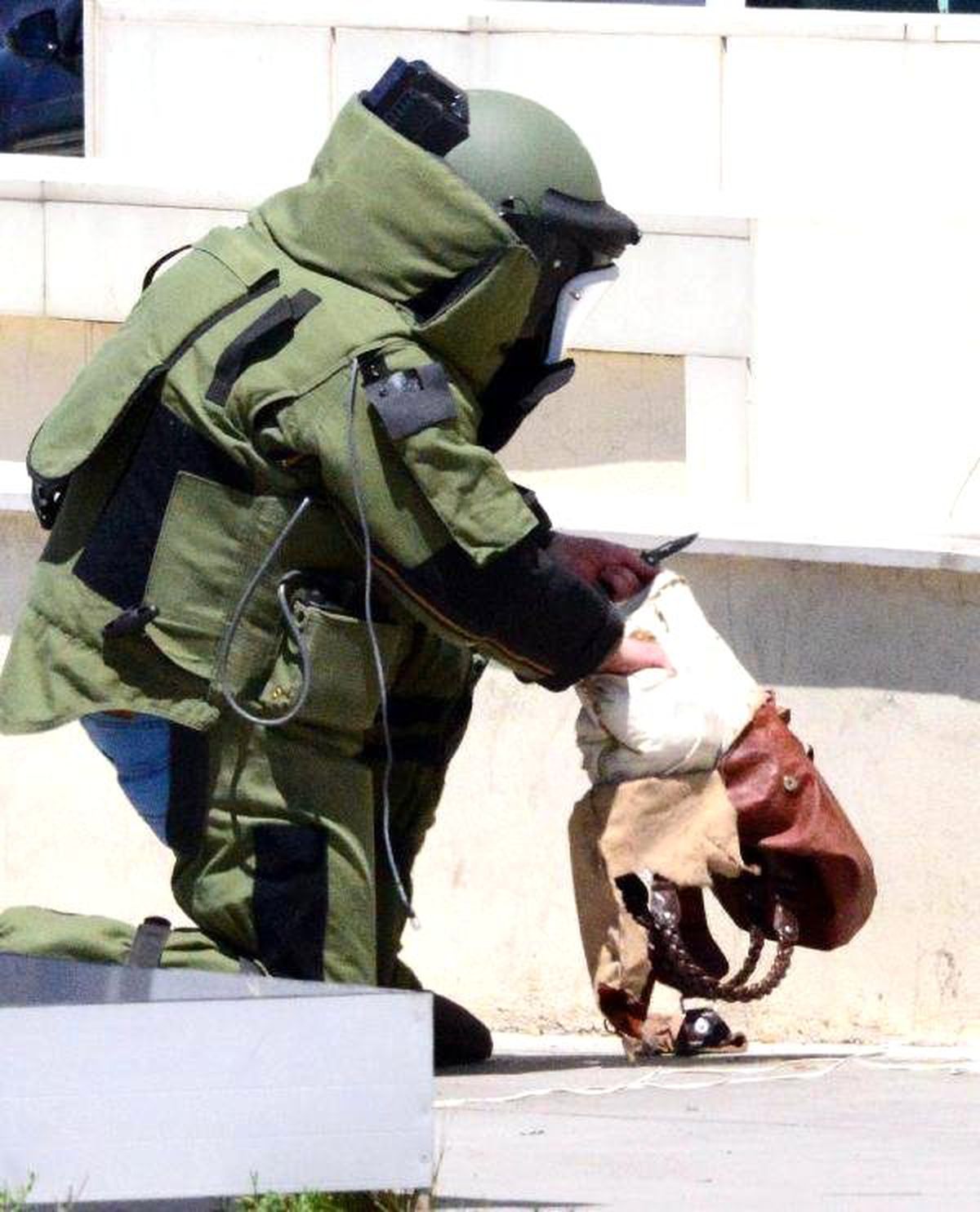 Polis, Kalp Hastalarını Uyardıktan Sonra Fünyeyi Patlattı