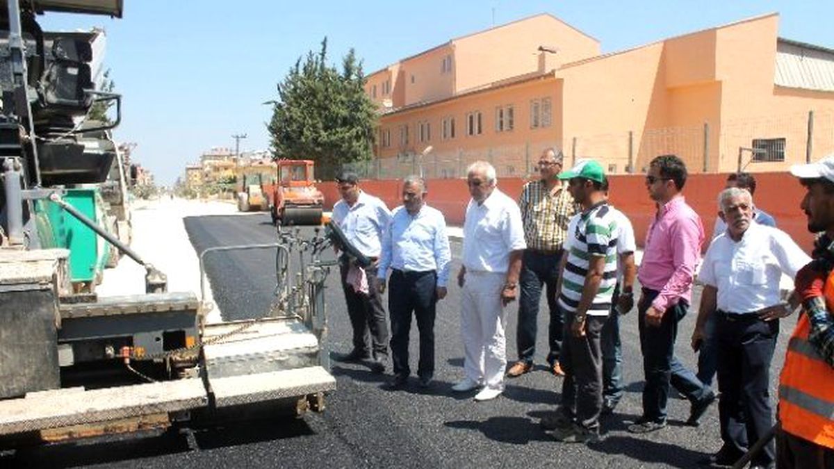 Reyhanlı\'da Asfalt Çalışmaları Başladı