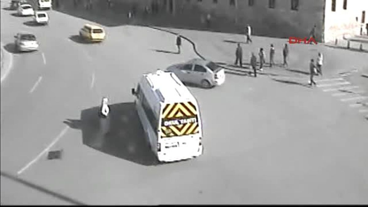 Sivas\'ta Trafik Kazaları Mobese\'de