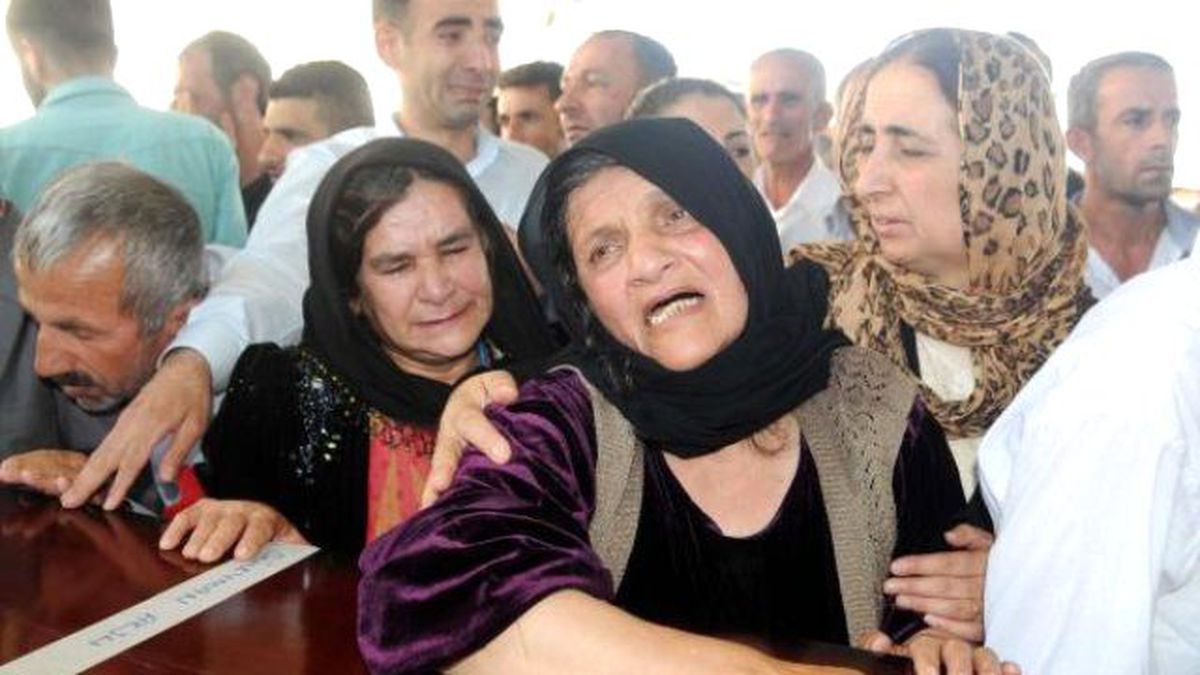 Suruç\'ta Katliamda Ölenlerin Kimlikleri Belli Oldu, 32 Cenazeden 5\'i Gönderildi (2)
