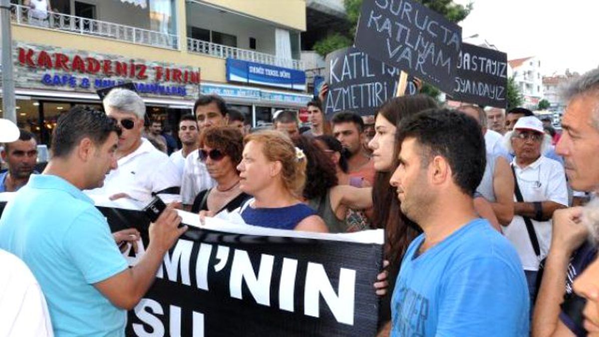 Suruç\'taki Bombalı Saldırı Datça\'da Kınandı