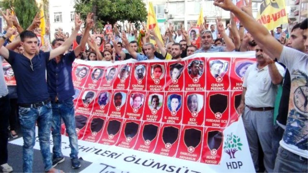 Suruç\'taki Bombalı Saldırı Mersin\'de Protesto Edildi