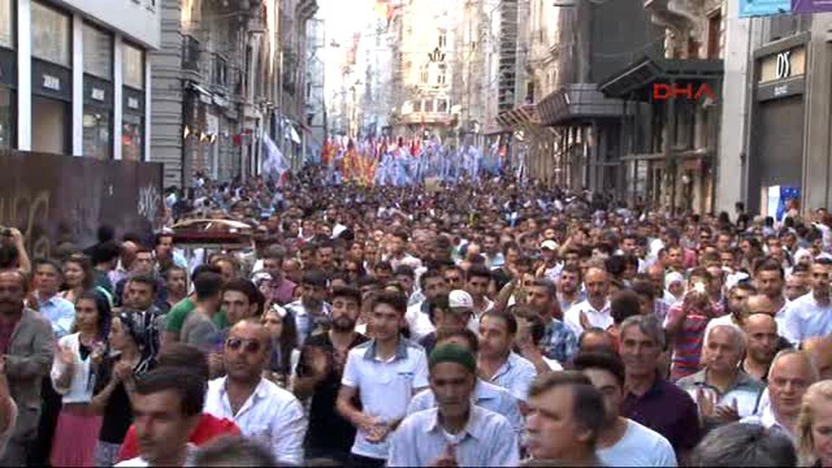 Taksim\'de Polis Müdahalesi 1