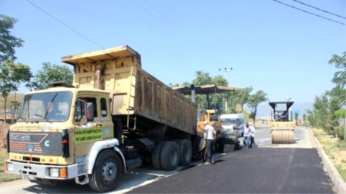 Turgutlu\'da Eski Manisa Yolu Asfalta Kavuşuyor