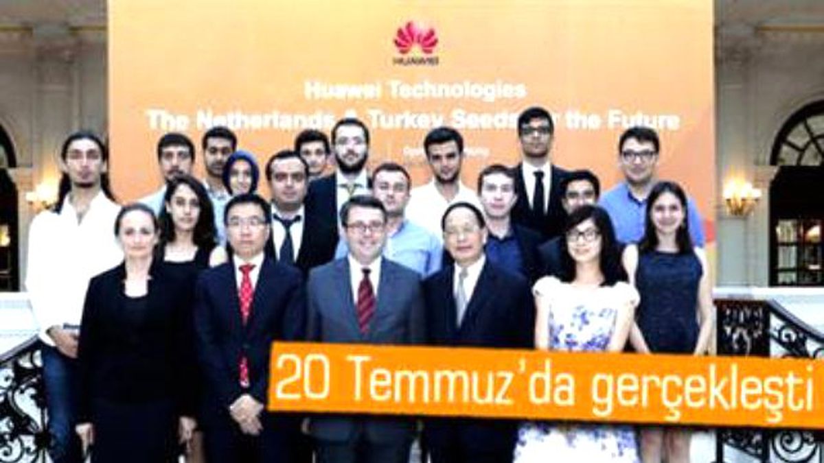 Türk Öğrenciler Huawei\'nin Çin\'deki Merkez Ofisinde