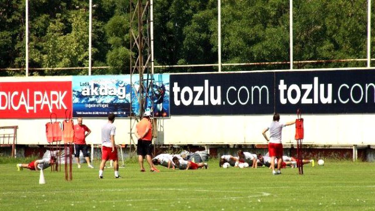 Ümit Özat\'tan Kaybeden Takıma Şınav Cezası
