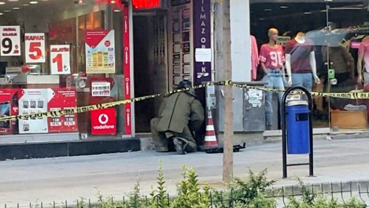Unutulan Valiz Bomba Paniğine Yol Açtı