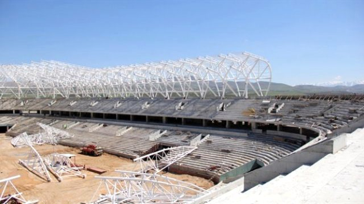Yeni Malatyaspor\'un Stadı Yeni Sezona Yetişecek