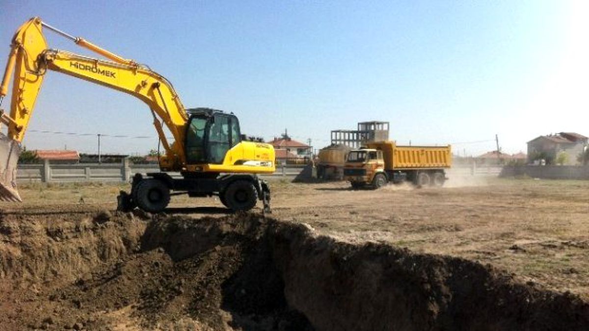 Yenikent\'e 3 Katlı İmam Hatip Ortaokulu