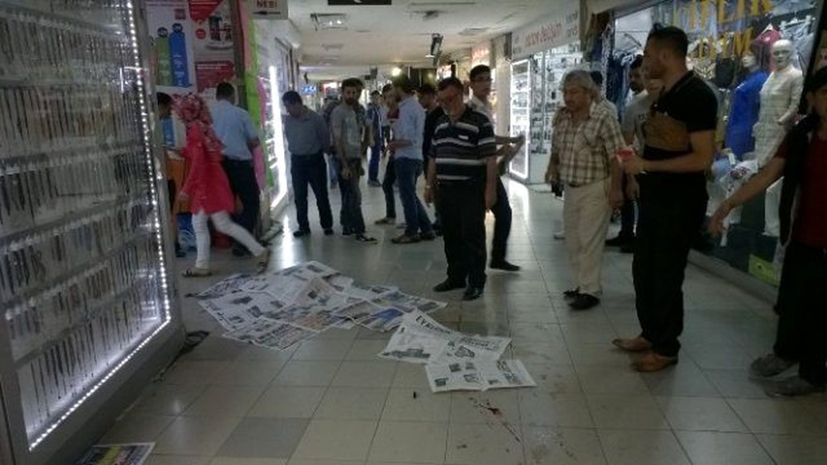 Yeraltı Çarşısında Bıçaklı Kavga