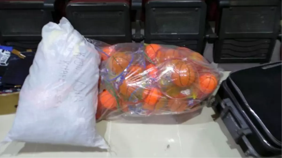 Suruç\'ta Ölen Gençlerin Getirdiği Oyuncaklar Kobani\'ye Ulaştırılacak