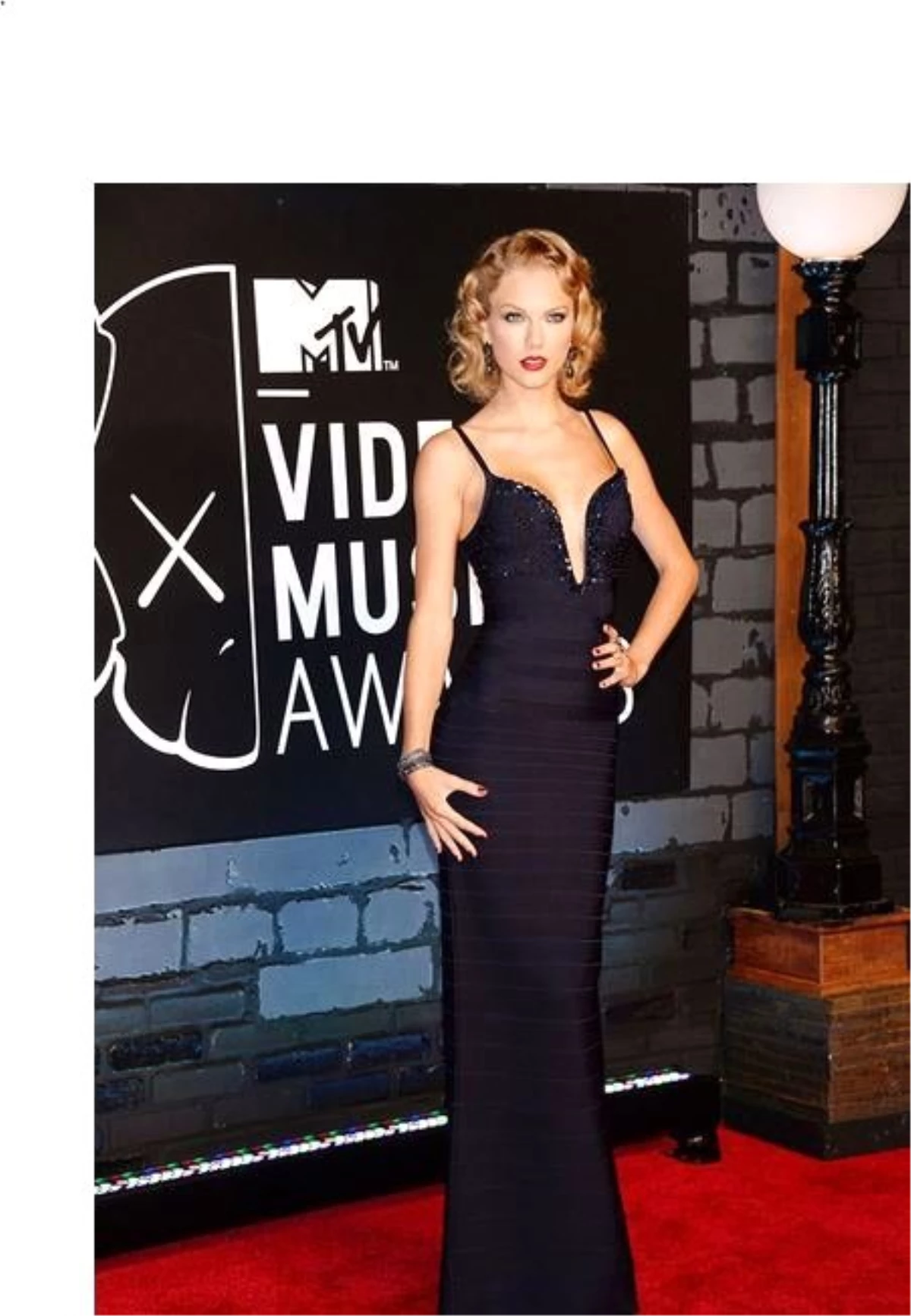 2015 MTV Video Müzik Ödülleri Adaylıkları Açıklandı