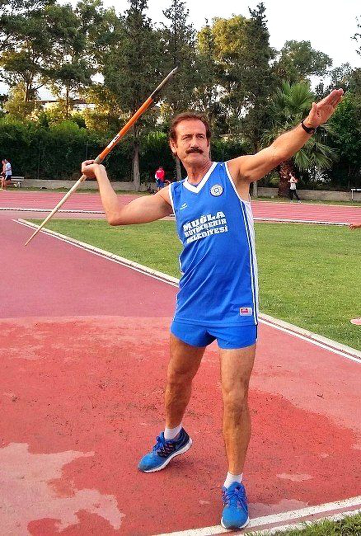 Büyükşehir Belediyesi Veteran Sporcusu İzmir\'de