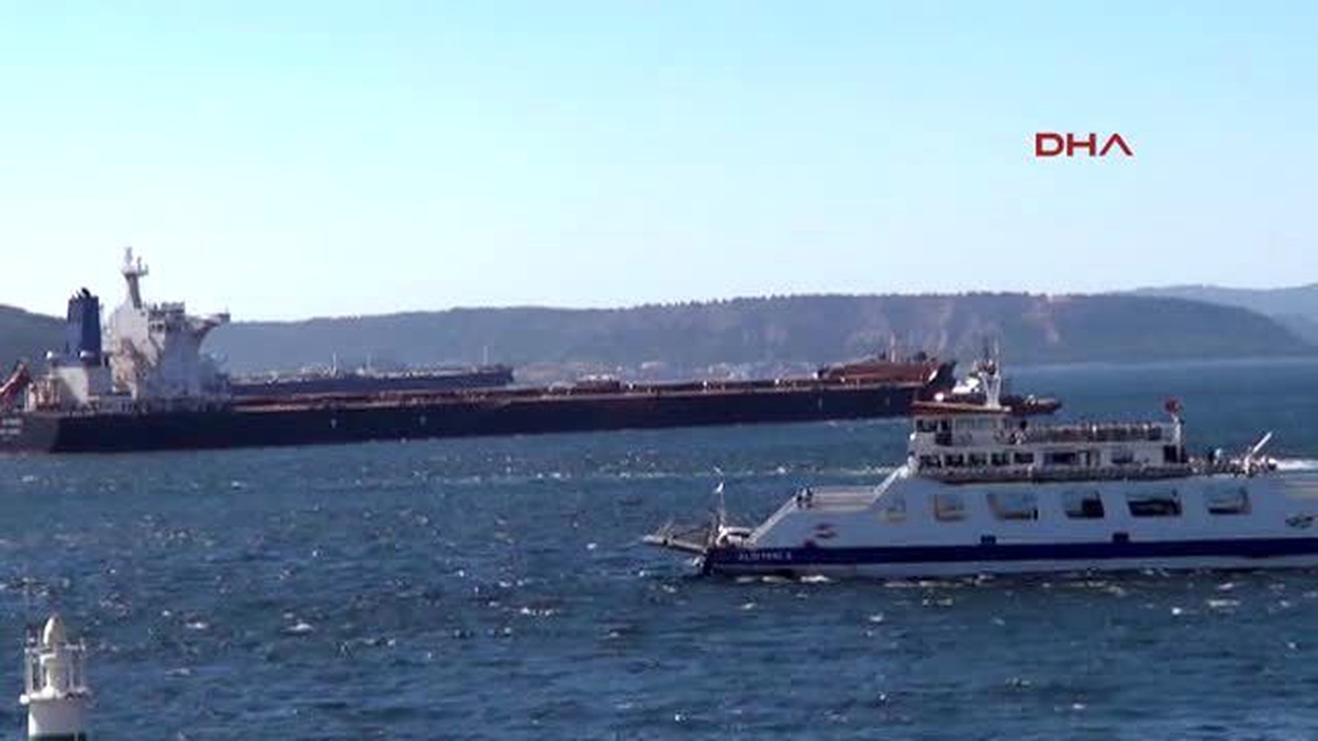 Çanakkale Boğazı\'nda Gemide Makine Arızası