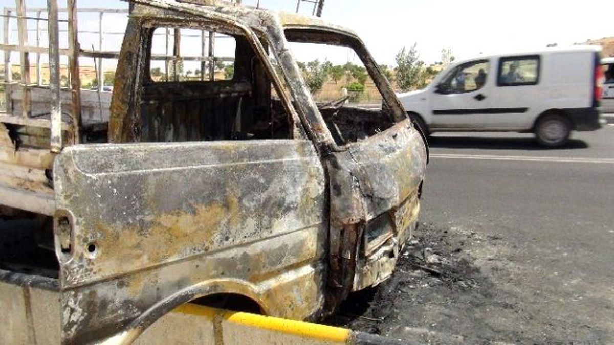 Gaziantep\'te Seyir Halindeki Araç Kül Oldu