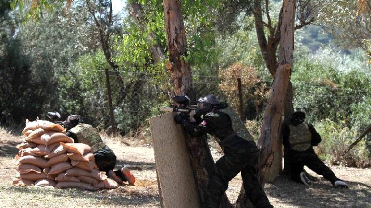 Karşıyaka\'da Gençlerin Yeni Tutkusu Paintball