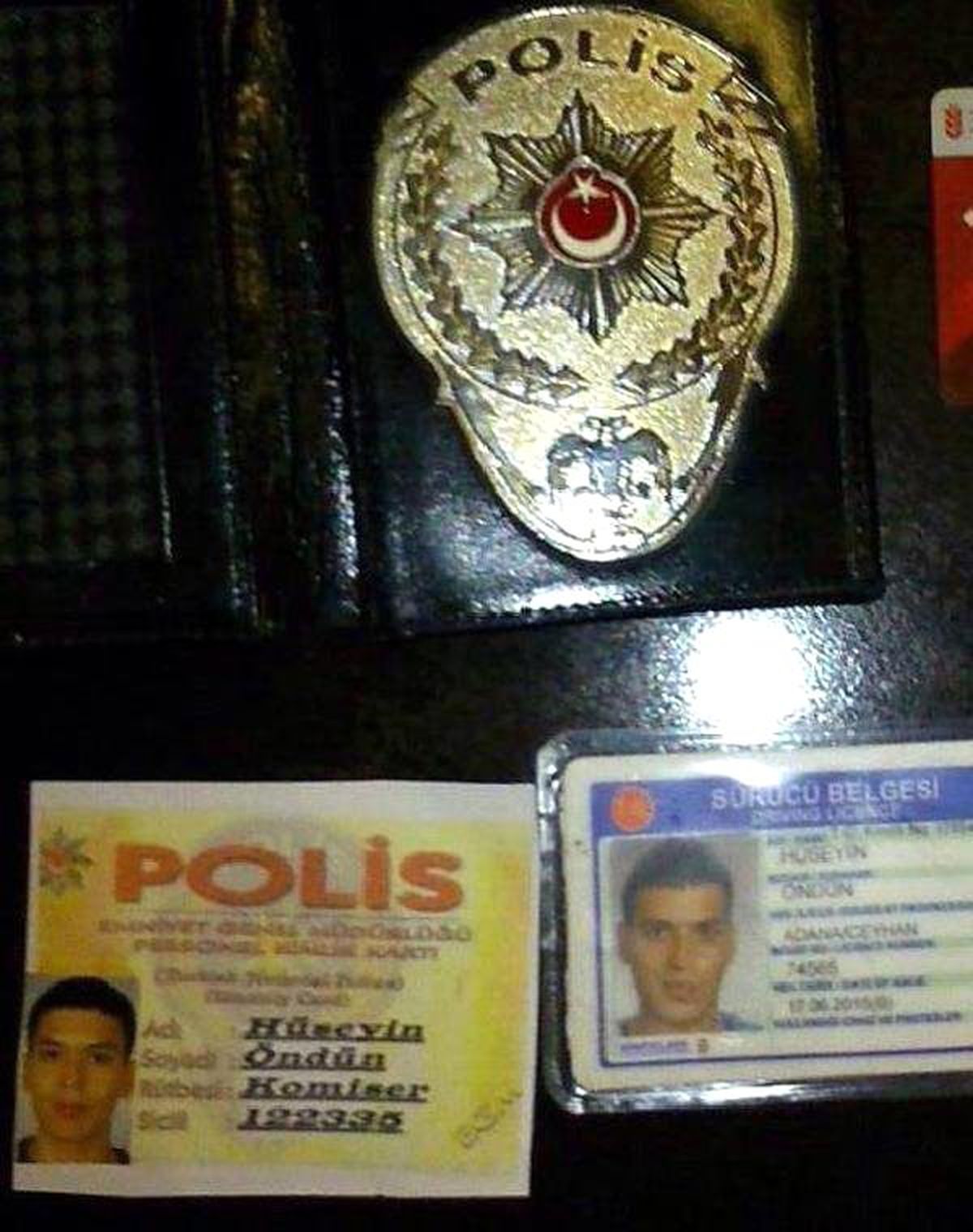 Kimlik Kontrolü Yapan Sahte Komiseri Gerçek Polis Yakaladı
