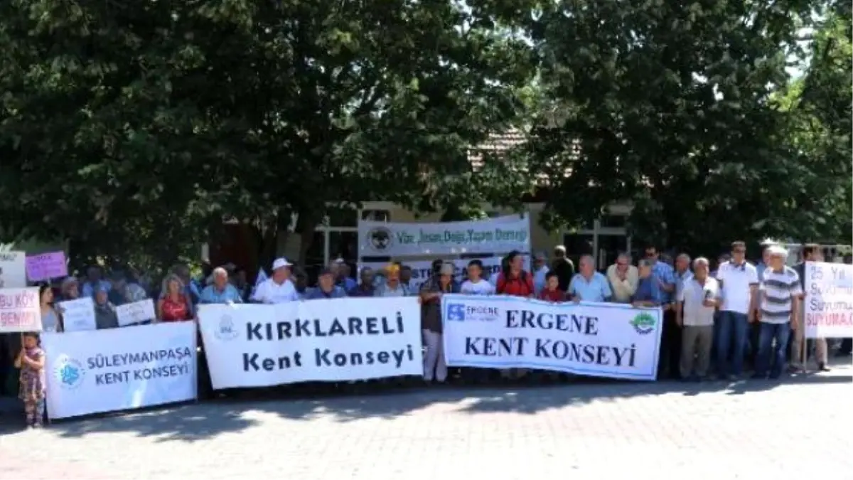 Kırklareli\'de Yapılması Planlanan Kil Ocağı Protesto Edildi