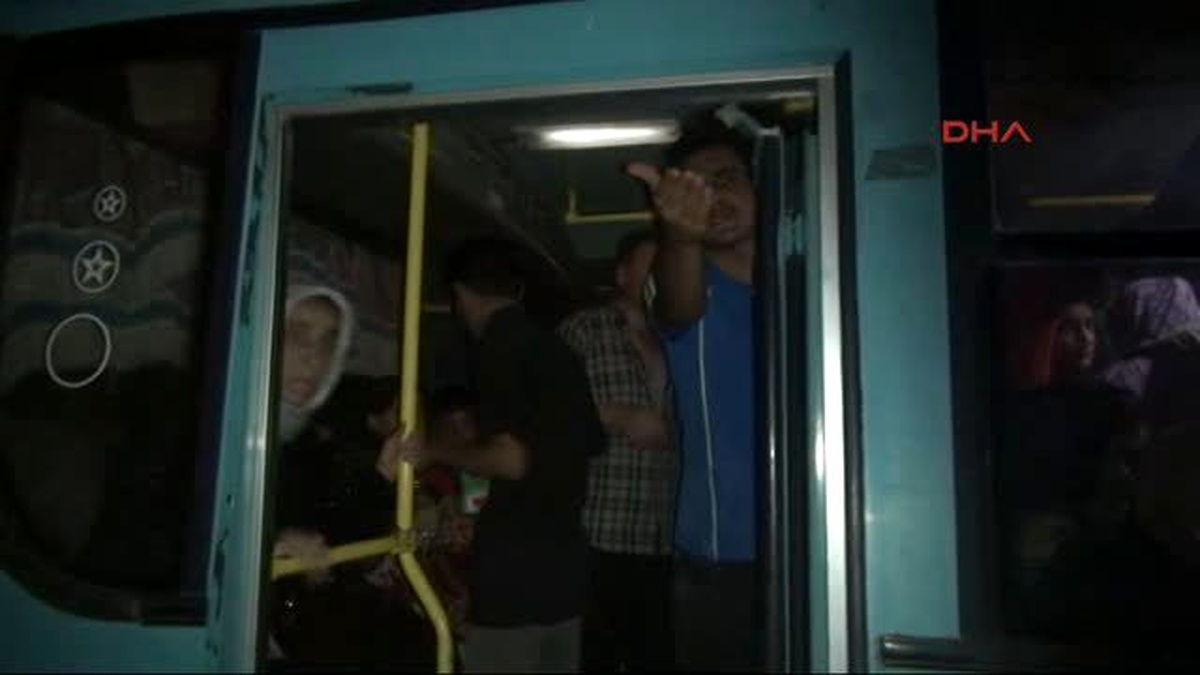 Şanlıurfa Ek Mahalleli ile Iraklı Türkmenler Arasında \'Çatapat\' Kavgası: 3 Yaralı