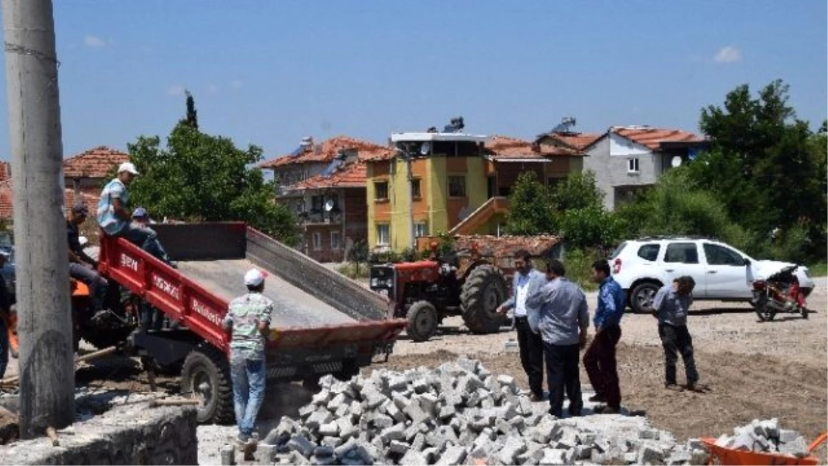 Sındırgı Belediyesi\'nden Çevre Düzenlemesi