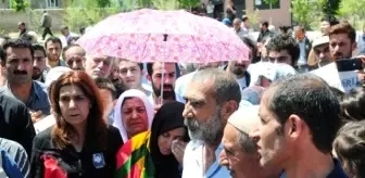 Suruç'taki Patlamada Ölen Yunus Van'da Toprağa Verildi