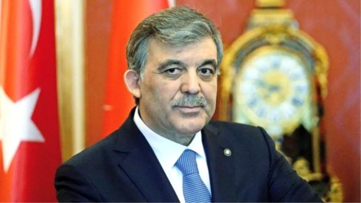 Twitter\'ın Kapandığı Gün Abdullah Gül Twitter\'da Hesap Açtı