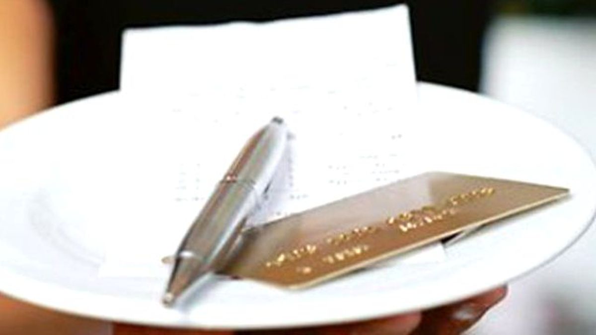 Zengin Müşteri Hesabın 20 Katı Bahşiş Bir de Not Bıraktı