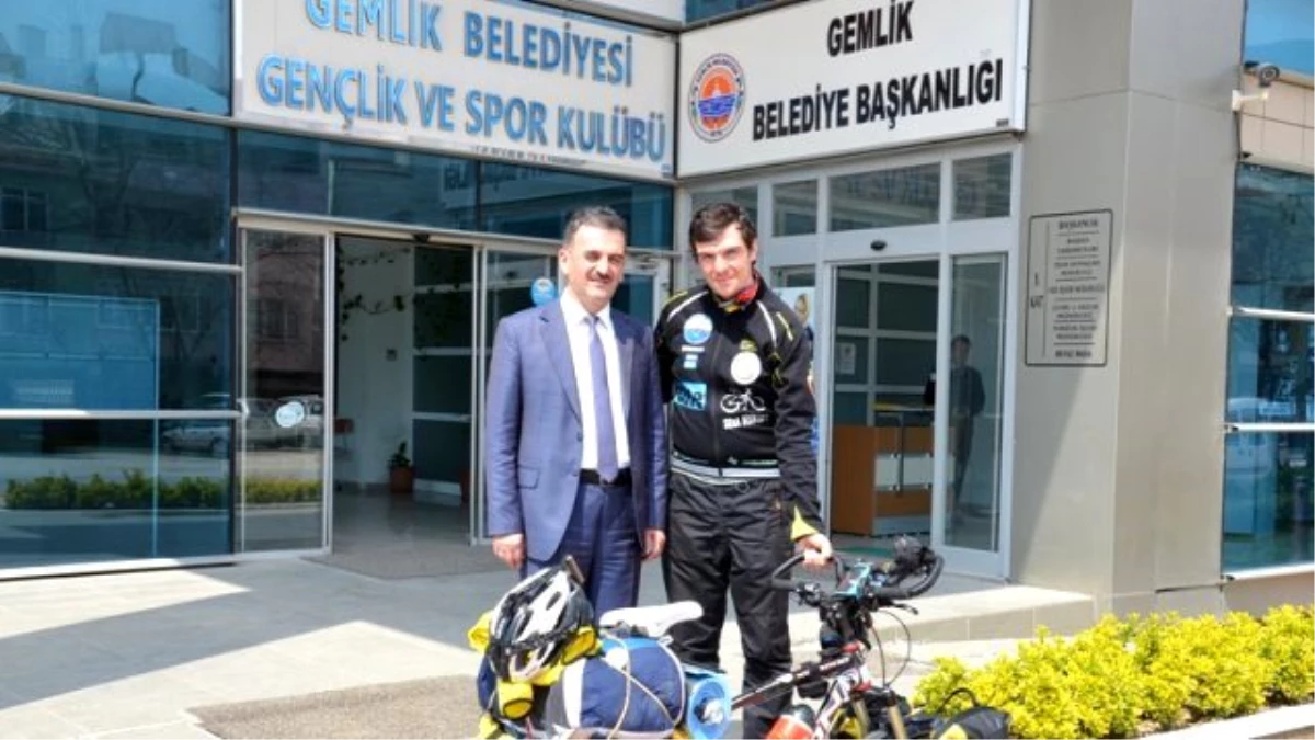 Barış" İçin Pedal Çeviriyor