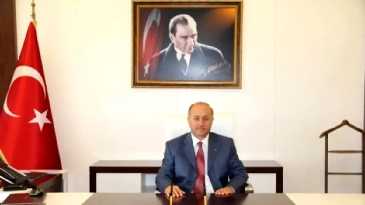 Bartın Valisi Azizoğlu: "Basın Çalışmalara Katkı Sağlıyor"