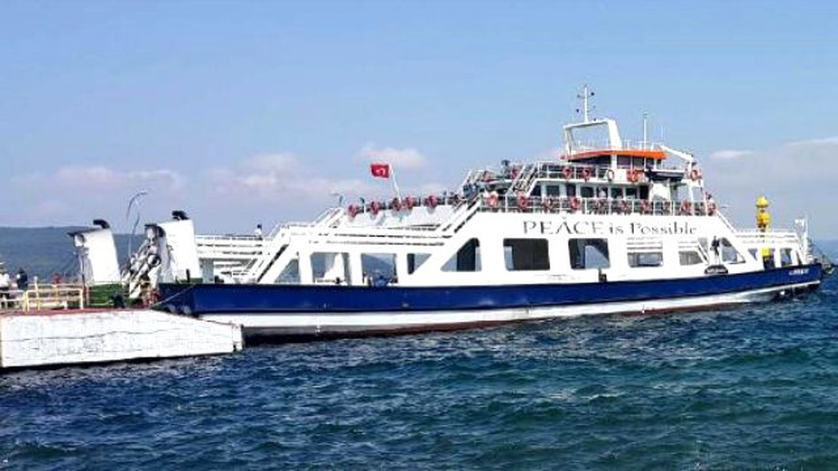 Çanakkale\'de Deniz Otobüsü Seferlerine Poyraz Engeli