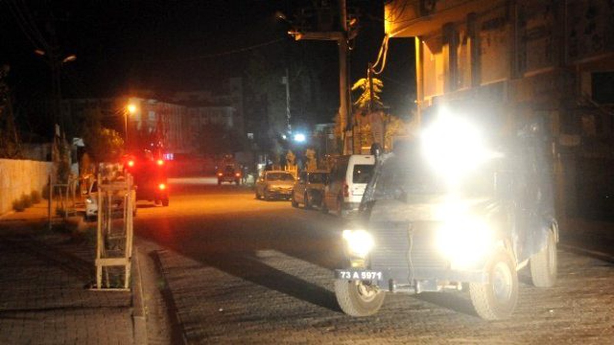 Cizre\'de İzinsiz Gösteriye Polis Müdahale Etti