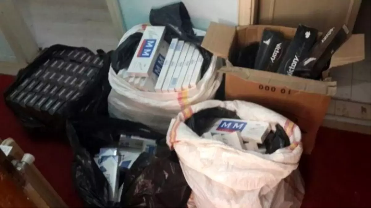 Elazığ\'da 5 Kilo Esrar ve 2 Bin Paket Kaçak Sigara Ele Geçirildi