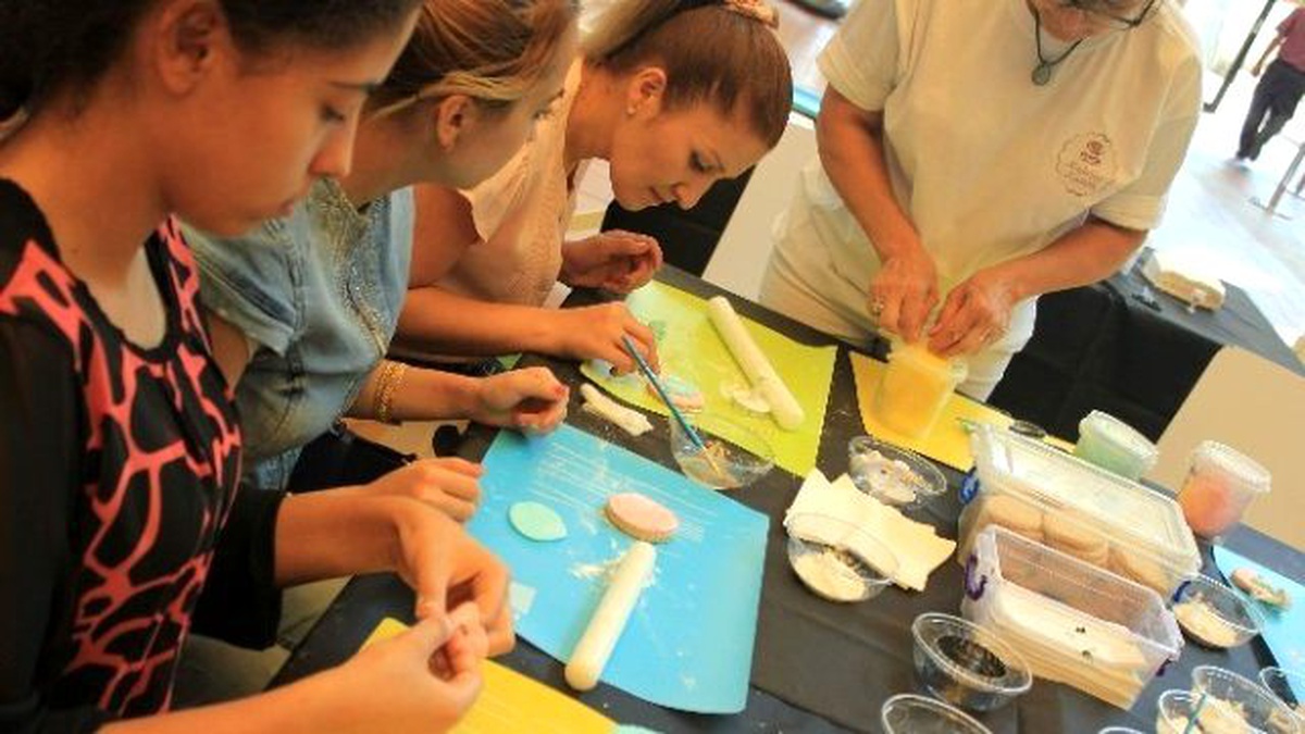 Forum Gaziantep\'te Kadınların Elinden En Güzel Kurabiyeler