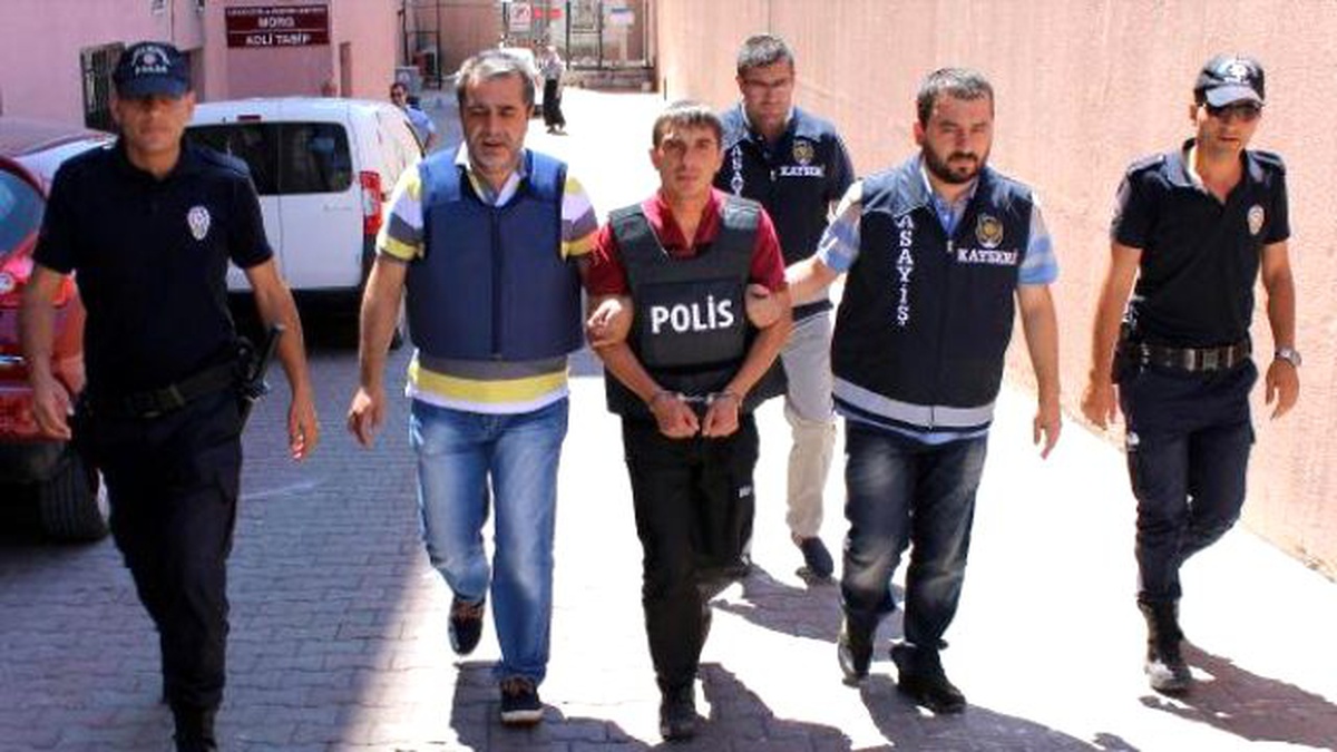 Kayseri\'de İki Aile Arasında Silahlı Kavga: 4 Yaralı (3)