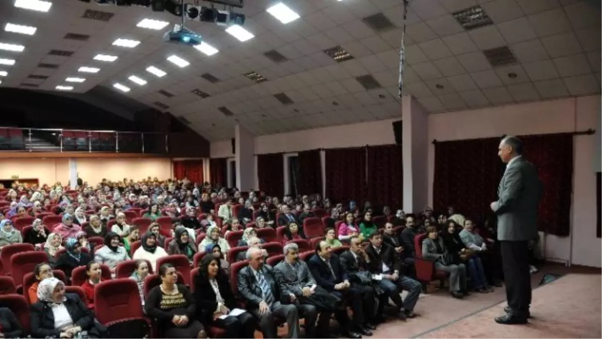 Keçiörenli\'ler Ailece Seminerde