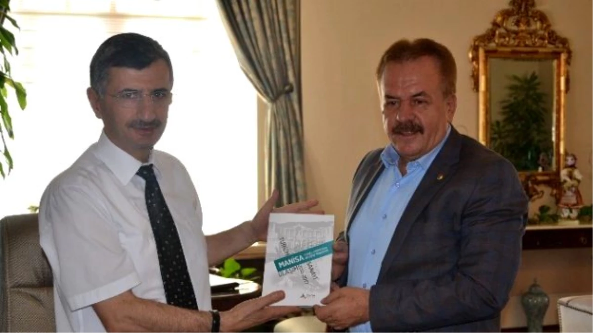 Mtso Başkanı Adnan Erbil Vali Bektaş\'a Manisa Yatırım Rehberini Tanıttı
