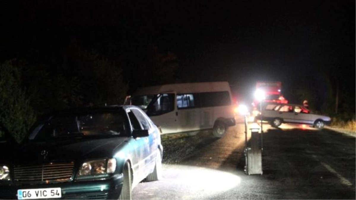 Sinop\'ta Dur İhtarına Uymayan Araca Polis Ateş Açtı