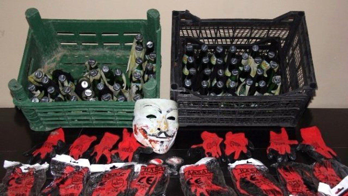 Şırnak\'ta 74 Molotof Kokteyli ve 5 Bomba Ele Geçirildi